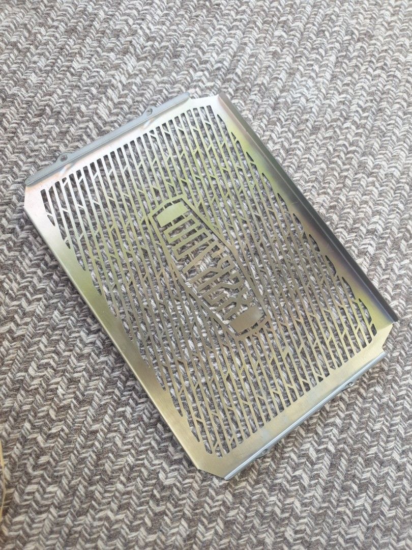 YAMAHA XSR700 RADIATOR COVER (Category: Body Parts and Accessories) located in Manila. Submitted by southjunkie (Listing ID 1366625609, Image 2). Description: BRAND NEW RADIATOR COVER FOR XSR700 DECLUTTER.