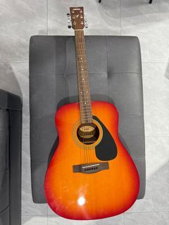 Yamaha F310 Acoustic Guitar Set