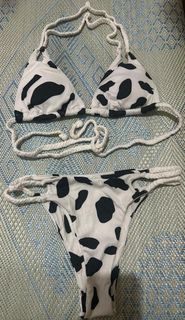 (Category: ) located in . Submitted by ur_meow (Listing ID 1366690511, Image 1). Description: .