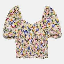 Zara Floral puff top (Category: Blouses) located in Mandaluyong City. Submitted by chasingbliss (Listing ID 1366728281, Image 2). Description: Used once.