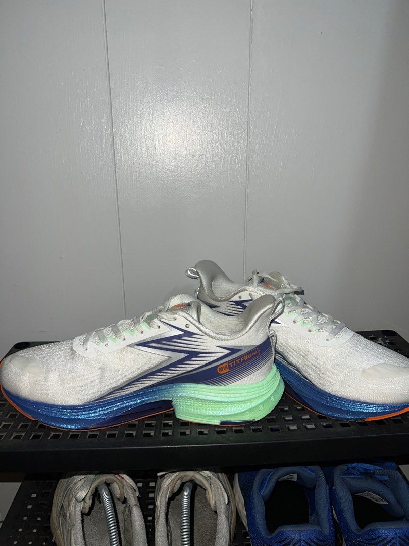 361 Degrees Running Shoes - Titan Pro (Category: Sneakers) located in Las Pinas. Submitted by ffinds (Listing ID 1368351623, Image 3). Description: 361 deg running shoes - titan pro Size 9 Comfy daily/easy run Used 3x only around 12km. Feels like new No box ❌SRP: 6,000 in mall ✅Selling for: 2,300 only RFS: bought evo sl.