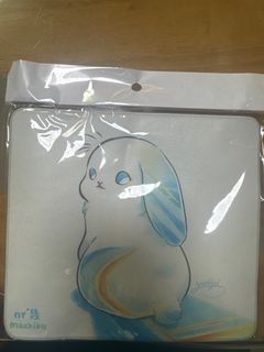 Jitu, conejo amigable, alfombrilla para ratón con conejo de piedra de luna