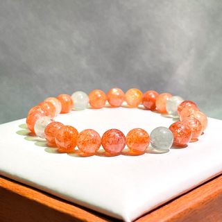 🐷性价比。Arusha / Natural Crystal / Bracelet / Hand Chain / 8mm /化解太岁 / Attract Wealth / Attract Benefactors / Ward Off Slanderers64240751874691110