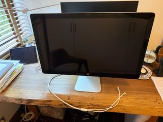 Apple Thunderbolt display64186504939521110