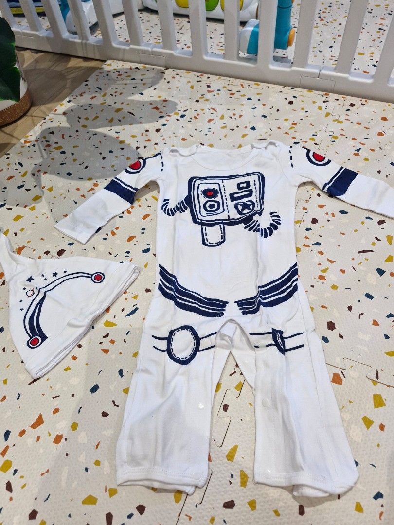 Baby Astronaut onesie (Category: Babies & Kids Fashion) located in Cavite. Submitted by jerzencarpio (Listing ID 1368280099, Image 2). Description: onesie astronaut with bonet used 1x only for prebirthday pictorial 12-18 mos.