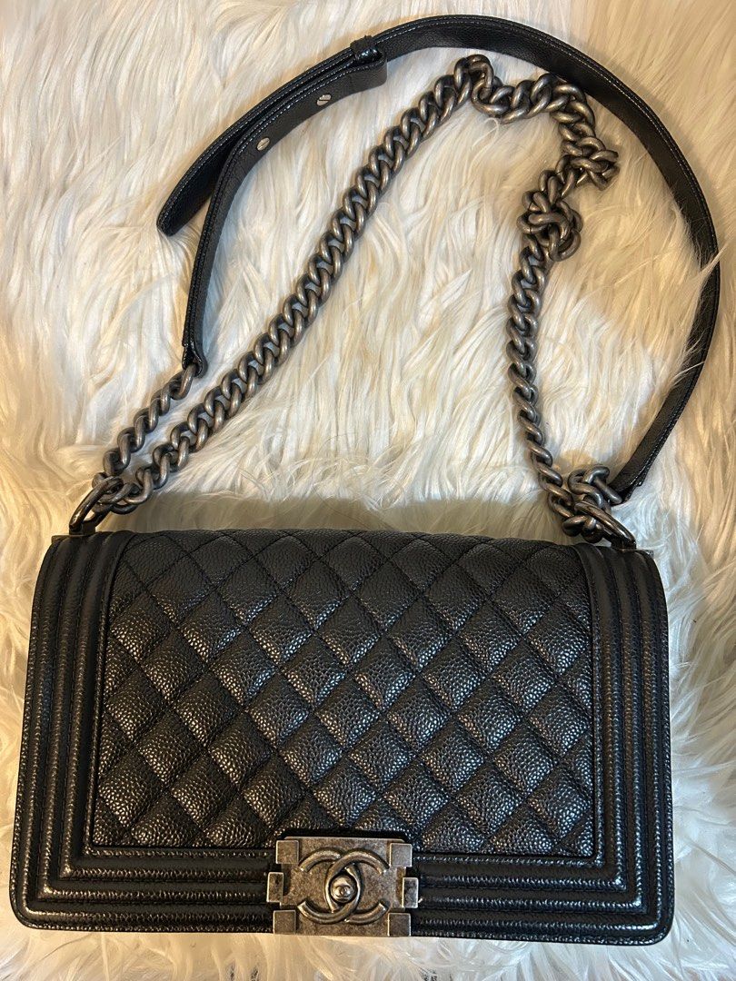 Chanel Le boy Caviar old medium (Category: Luxury Bags & Wallets) located in Quezon City. Submitted by isthatjessicat (Listing ID 1368381341, Image 1). Description: .
