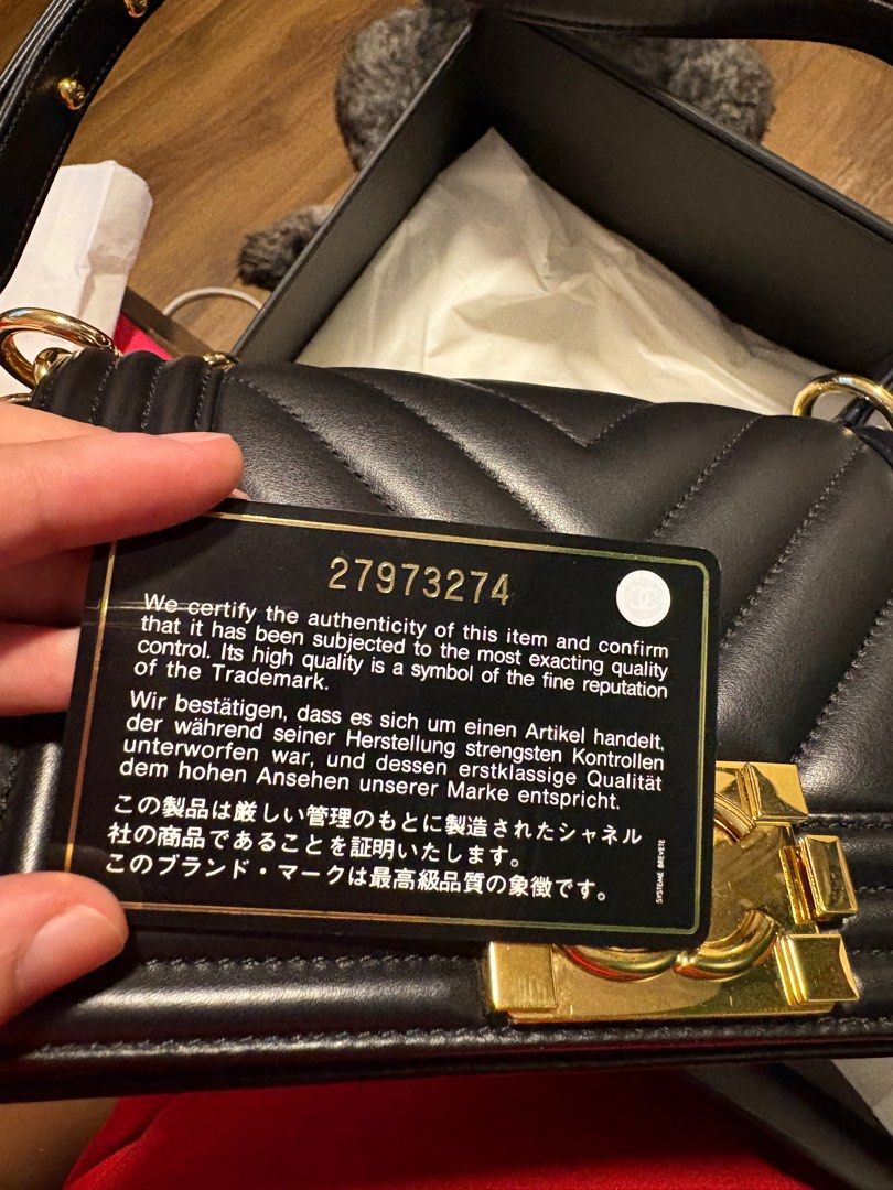 Chanel Le Boy Chevron small (Category: Luxury Bags & Wallets) located in Manila. Submitted by mvplovedstuff (Listing ID 1368357215, Image 2). Description: Chanel Boy Bag chevron in black lambskin, gold-tone hardware. With box, ribbons and authenticity card Good as new!! I barely use this.