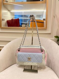 (Category: ) located in . Submitted by watchluxury888 (Listing ID 1368305510, Image 1). Description: .