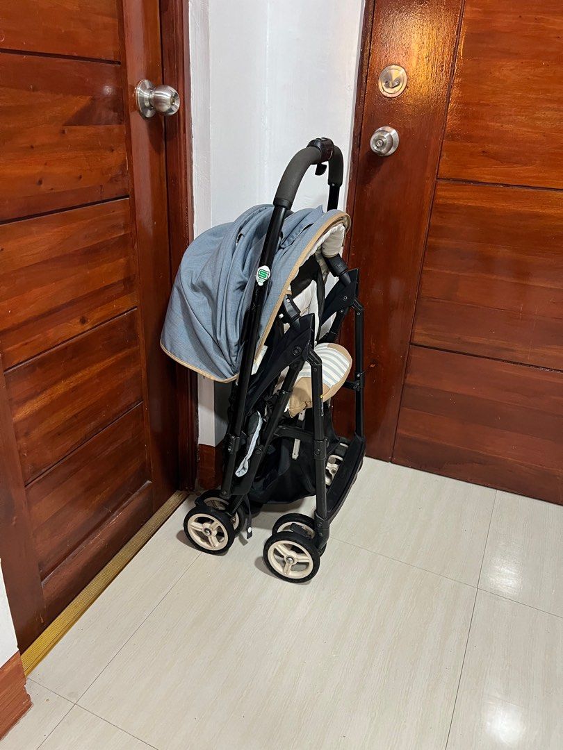 Combi Stroller (Category: Strollers) located in Calamba. Submitted by tinywishshop (Listing ID 1368398368, Image 2). Description: .