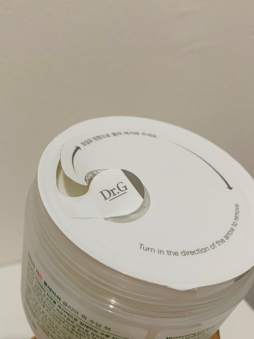 Dr.G R.E.D Soothing Pads (Category: Face Care) located in Cavite. Submitted by mfcenv (Listing ID 1368360187, Image 3). Description: Never been used. Expiry: 04/2026 RFS: Decluttering MOP: Gcash/Maya/Bank Transfer Feel free to dm for more details 🤍.
