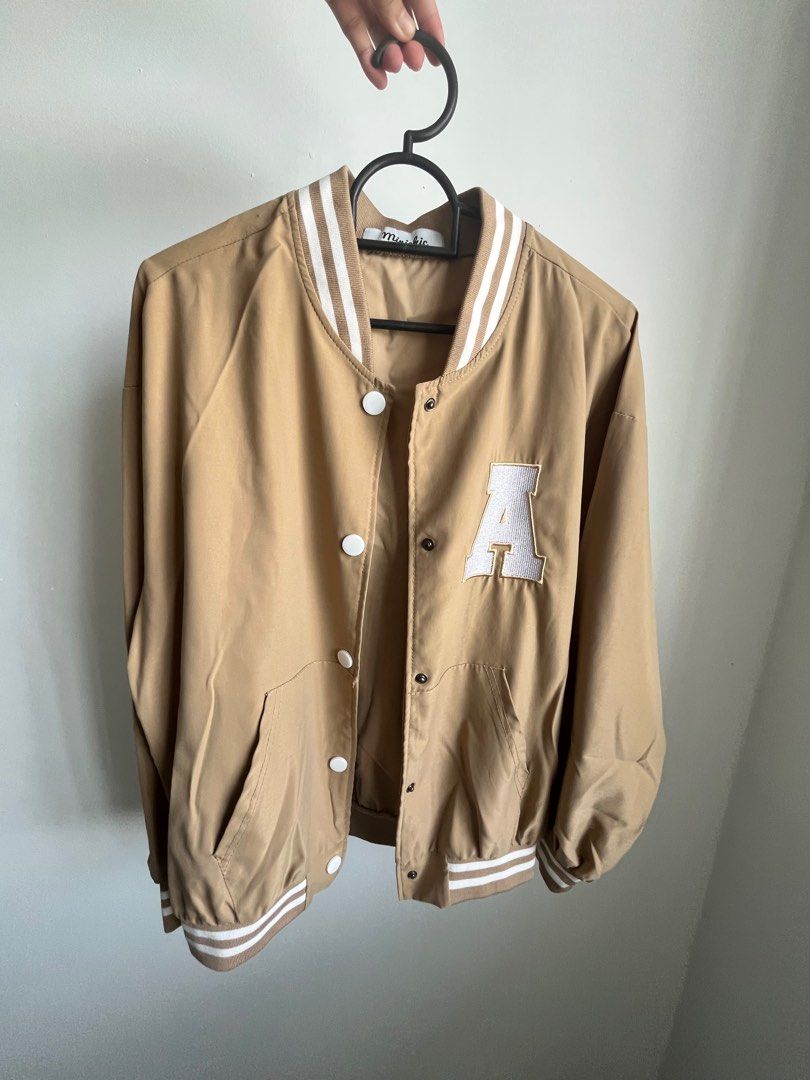 Drum jacket (Category: Coats, Jackets and Outerwear) located in Kuala Lumpur. Submitted by missmay_ (Listing ID 1368315049, Image 2). Description: Fixed price❗️.