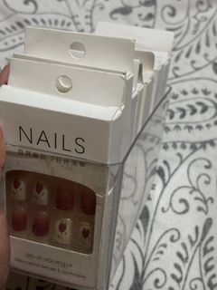 (Category: ) located in . Submitted by elizabeth-declutter (Listing ID 1368361532, Image 1). Description: .