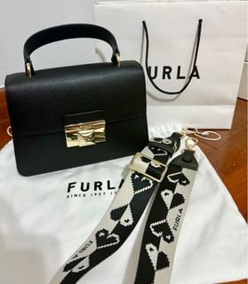 (Category: ) located in . Submitted by preloved425 (Listing ID 1368330168, Image 1). Description: .