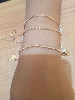 (Kategori: ) berada di . Dikirim oleh strrawberriies (ID iklan 1368248905, Gambar 1). Deskripsi: .