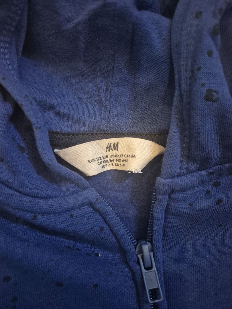 H&M hoodie US 6-7 (Category: Babies & Kids Fashion) located in Marikina City. Submitted by chichers (Listing ID 1368378688, Image 2). Description: H&M blue hoodie with black paint specks design. Size US 6-7 price + sf. shipping via j&t only or lalamove for same day delivery.