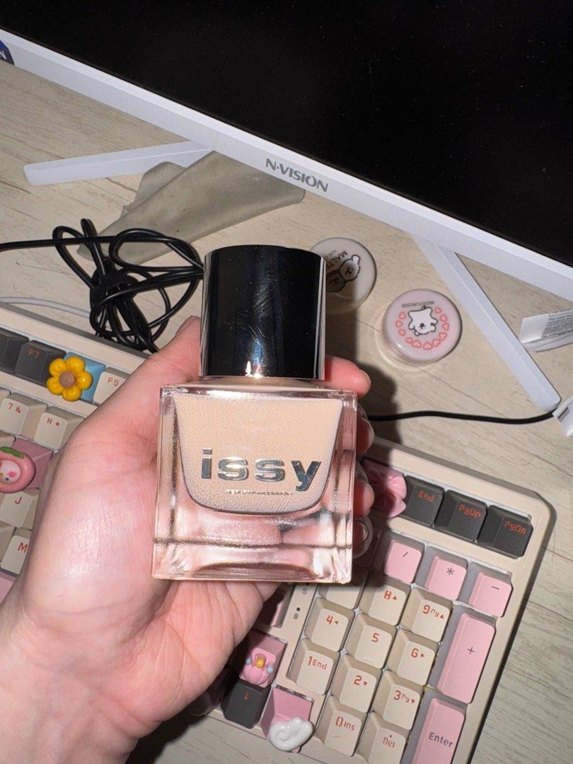 Issy active foundation (Category: Makeup) located in Manila. Submitted by rizmnl (Listing ID 1368247164, Image 2). Description: Shade: NF1 Used once Expiration: 8/2026.