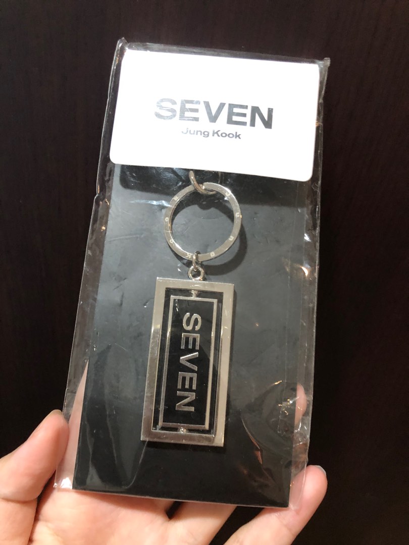 Keyring SEVEN Jungkook BTS (official merch), K-Wave di Carousell