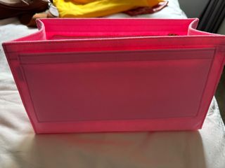(Category: ) located in . Submitted by JEJ.closet (Listing ID 1368230296, Image 1). Description: .