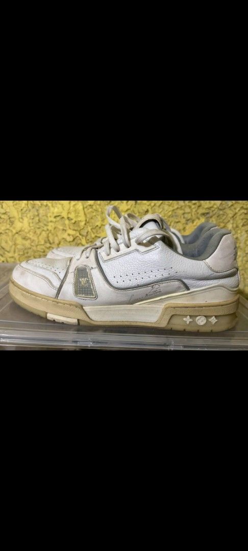 Louis vuitton euro 41 (Category: Sneakers) located in Manila. Submitted by 29chi (Listing ID 1368242540, Image 2). Description: ptp admin selling louis vuitton trainers shoes authentic 20,000 size euro 41 or 9.5 womens kasya din sa 10 womens po rfs decluttering pulilan bulacan area thank you so much admin.