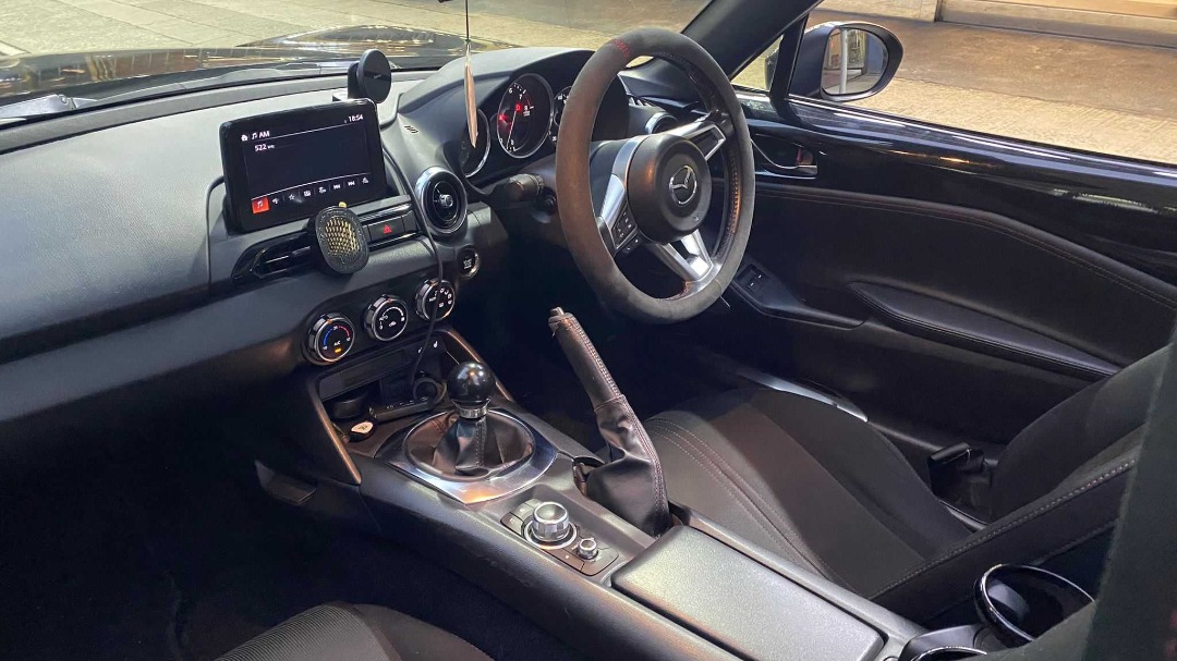 Mazda MX5 ROADSTER S Manual62863131615619114