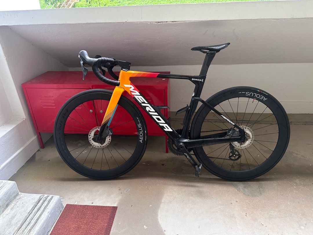 Merida Reacto 5000 (Category: Bicycles) located in Singapore. Submitted by cw279 (Listing ID 1368322659, Image 3). Description: Reacto 5000 Bahrain size: XS, My height 176mm, it suitable for height 170-180mm Group set: Shimano R8000 with Magene P505 power meter Bike with bontrager pro51 wheel: $3k (wheels sold out) Bike without wheel set: $2.1k RFS: upgraded new bike.