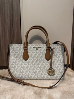 （分類：）位於 。 由 likejanie 提交（商品編號 1368341288，圖片 1）。簡介： 。