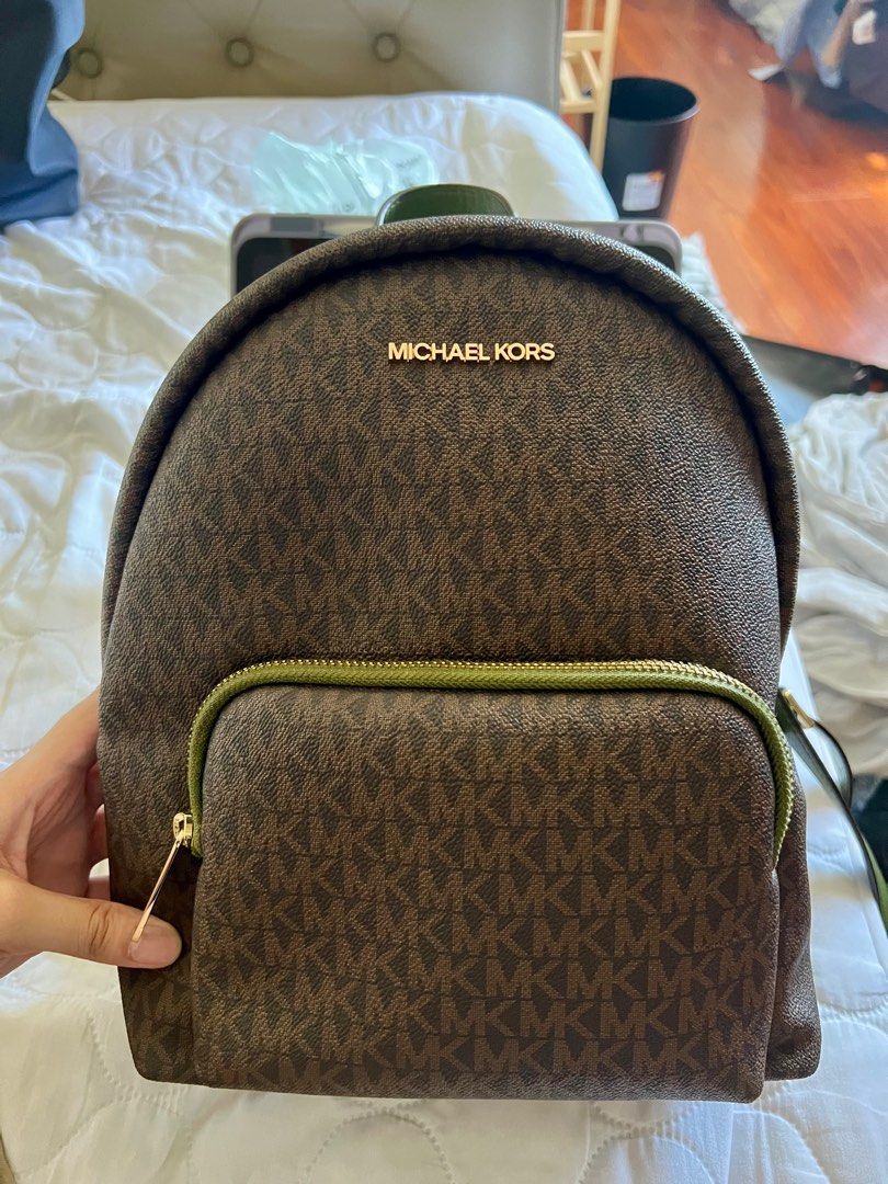 Mk backpack (Category: Luxury Bags & Wallets) located in Paranaque City. Submitted by junice_lupena (Listing ID 1368220088, Image 1). Description: Used only twice Issue:nagbakbak leather since hindi nagagamit.