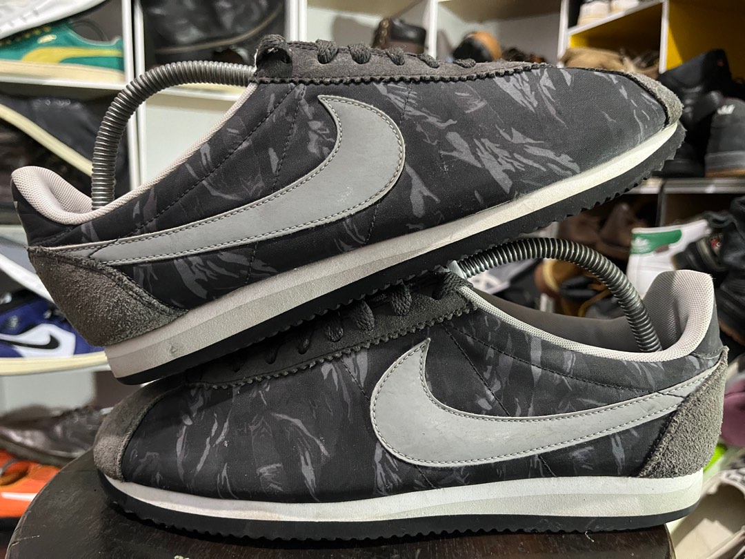 camo nike cortez