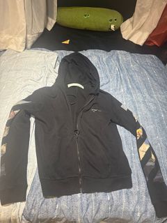(Category: ) located in . Submitted by hypeshitdealer (Listing ID 1368392470, Image 1). Description: .
