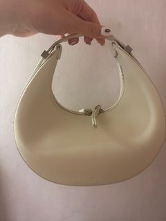 （分類：）位於 。 由 keikei.chu 提交（商品編號 1368363811，圖片 1）。簡介： 。