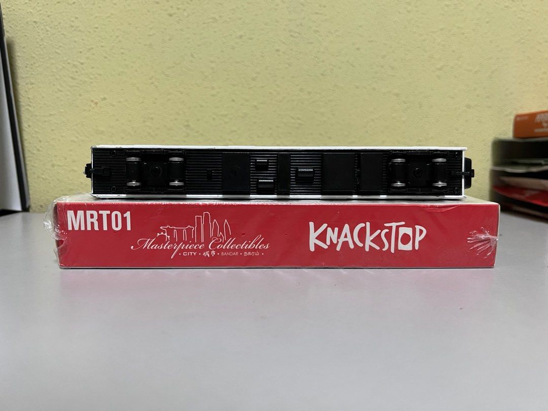 [Pre-loved] 1/120 SMRT C151 WHITE MRT Train Original Edition by ...