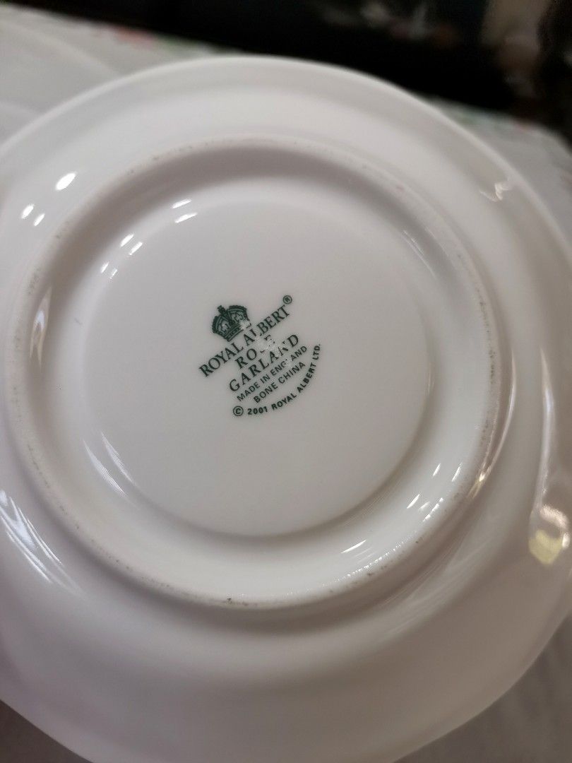 Royal Albert Rosebuds mixed and match duo (Category: Coffee & Tea Tableware) located in Pasig City. Submitted by singledadreseller (Listing ID 1368250565, Image 3). Description: Royal Albert Rosebuds mixed and match duo Bone china made in england has scratched stamps but still in very good condition 1 available.