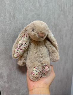 （分類：）位於 。 由 jessthebombshell 提交（商品編號 1368224615，圖片 1）。簡介： 。