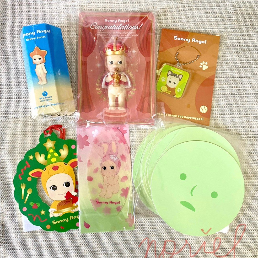 Sonny Angel Garnet Crown Set w/ freebies (Category: Designer & Blind Box Toys) located in Cebu City. Submitted by chibeeby (Listing ID 1368238074, Image 2). Description: Selling as set only but can look for kahati :) Garnet Crown Sonny - 5k (with plastic cover pa and never displayed) Manta Ray marine figure - 500 (fresh pull, never taken out of the foil) Hanami bookmark - 100 Dog time keychain - 100 Smiski greeting cards 9 pcs - 100 Christmas pap