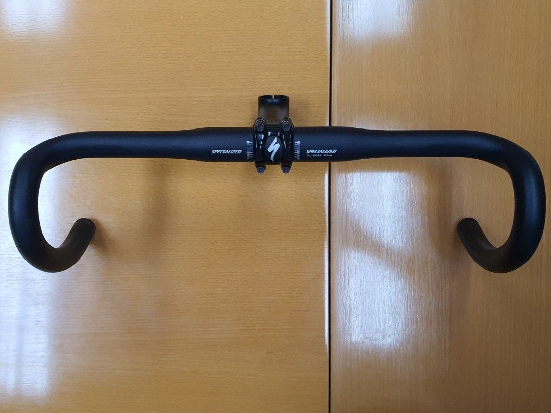 Specialized Shallow Drop (42cm) with 100mm Specialized Stem (Category: Bicycles) located in Makati City. Submitted by joseph_n734 (Listing ID 1295415669, Image 1). Description: Specialized Shallow Drop (42cm) with Specialized 100mm stem Condition: Almost brandnew, taken off Day 0. 9.5/10 Price: Php 1.5k + Shipping Cost Mode of Payment: GCash/BPI Online - Handlebar Specs (Php 1.5k) Material: AL 6061 Bar Width (center-to-center): 42cm Shallow Bend 