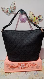 (Kategori: ) berada di . Dikirim oleh kaka_adeshop (ID iklan 1368304829, Gambar 1). Deskripsi: .