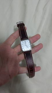 (Category: ) located in . Submitted by jvn.curated (Listing ID 1356380975, Image 1). Description: .