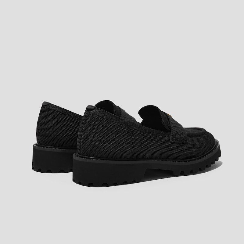 Vivaia Francesca Loafers (Category: Loafers) located in Makati City. Submitted by cshells9 (Listing ID 1368374307, Image 3). Description: original Vivaia shoes Bought in Tokyo No box * Soft knit upper with excellent elasticity, easy to wear even with wide feet * Lug outsole that has passed 50,000 bending tests * Newly upgraded insole * Unique water-repellent technology repels water well, making it stylish even on rainy and snowy days Round-toe 4c