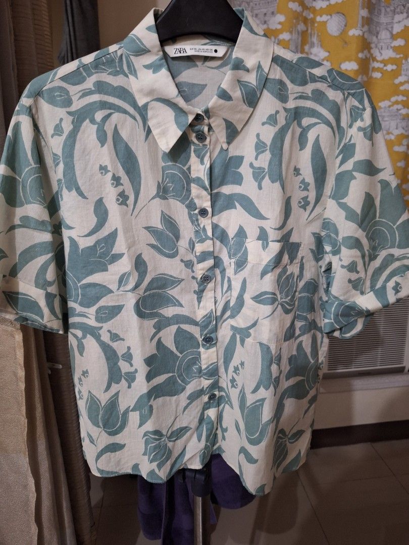ZARA Printed Cotton shirt (Category: Shirts) located in Makati City. Submitted by worn2work_treasures (Listing ID 1368290809, Image 2). Description: This is somewhat of a loose and relax fit. Its smaller in size but its indeed lose. > Length - 24 inches >Bust - 19 inches >Shoulder to shoulder - 16inches >sleeve width - 7.5 inches.