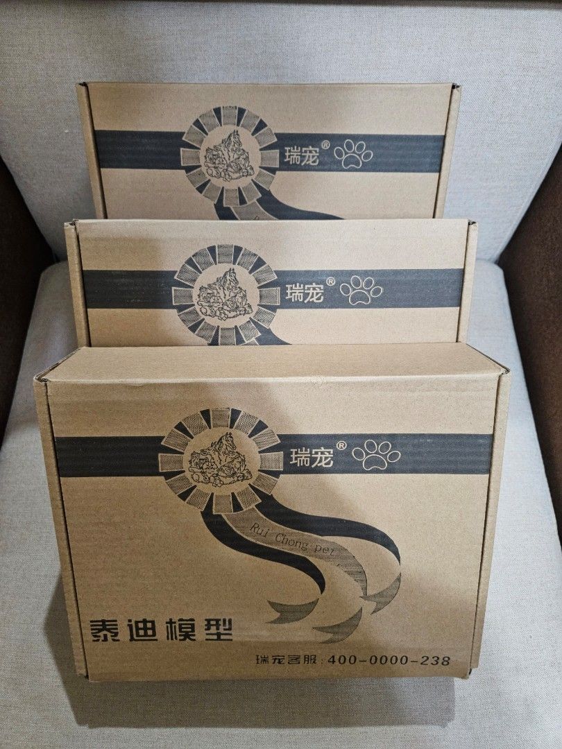 由 andrew272078527 (刊登 ID 1368577432，圖片 3) 提交，位於 台北市 (Taipei) 的 [寵物美容】瑞寵泰迪貴賓假毛+模型 (1身體+1泰迪頭) （附針梳） 寵物美容教學用 (類別：寵物健康與美容)，說明：有三組庫存 一起買優惠價950。