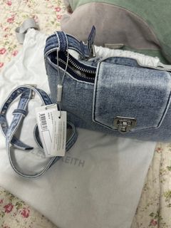 (Category: ) located in . Submitted by flowercado (Listing ID 1368543613, Image 1). Description: .