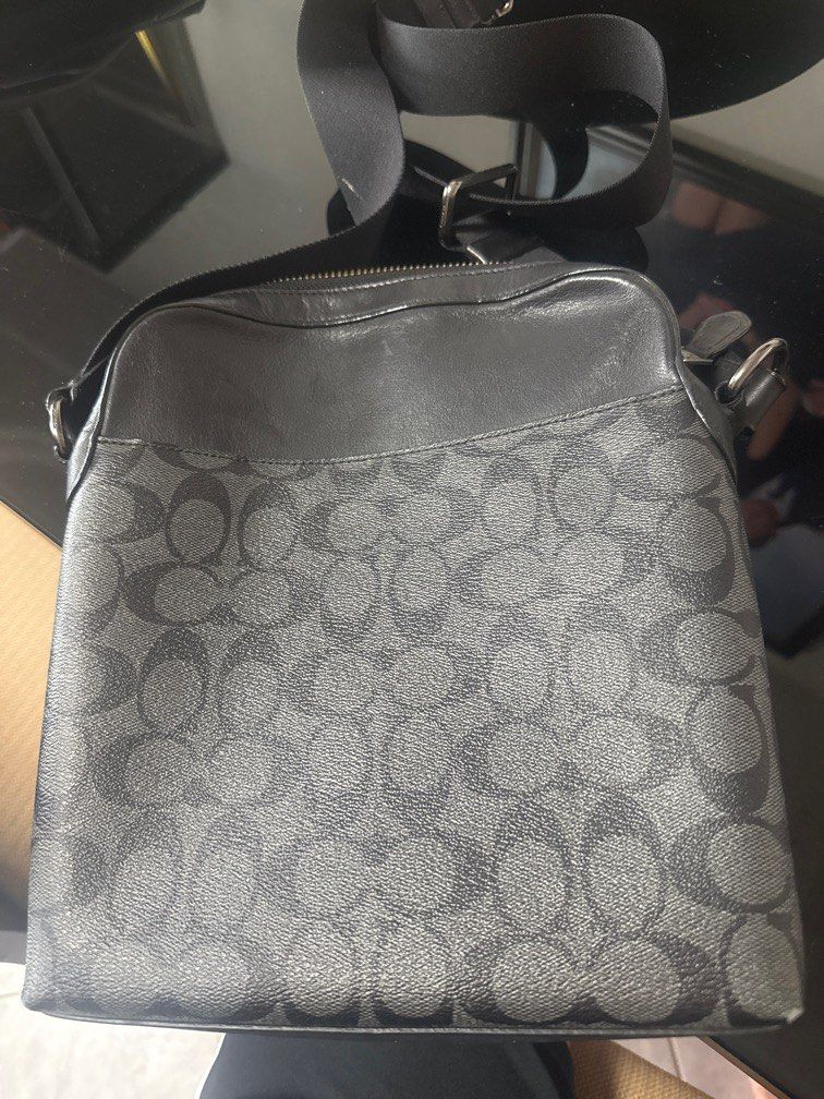 Coach Sling Bag (Category: Bags & Wallets) located in Singapore. Submitted by hansolo1994 (Listing ID 1368402394, Image 1). Description: Selling lightly used coach sling bag. HMU for more details.