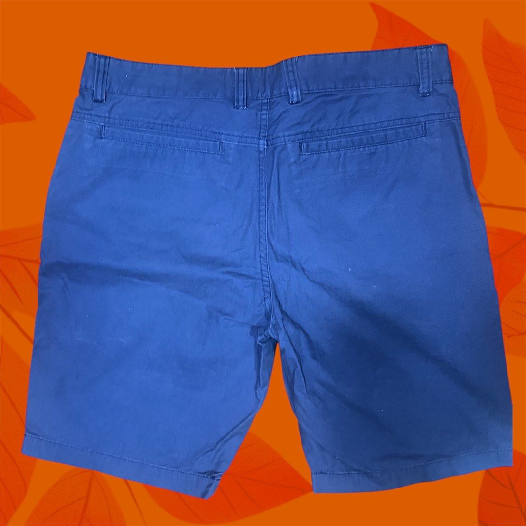 Cotton On Chino Shorts (Category: Shorts) located in Valenzuela. Submitted by gotdrip (Listing ID 1368499007, Image 2). Description: Elevate your casual wardrobe with these Cotton On Chino Shorts in a sleek navy blue finish. Designed for all-day comfort and effortless style, these shorts feature a classic fit with a 33-inch waist, offering just the right amount of room without sacrificing shape. Crafted from premium cotton with a touch of stretch