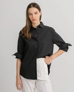 (Category: ) located in . Submitted by secondhand-clothing (Listing ID 1368445969, Image 1). Description: .