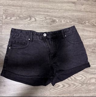 (Category: ) located in . Submitted by nayanaaa (Listing ID 1368536097, Image 1). Description: .