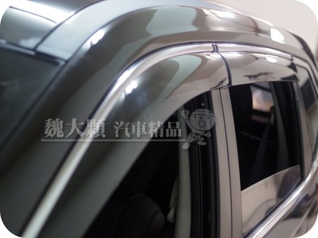 由 weibigfat (刊登 ID 1368419620，圖片 1) 提交，位於 新北市 (New Taipei) 的 ECOSPORT(13-20)注塑半透明晴雨窗含鍍鉻飾條(一組一車份)ーB515 (類別：汽機車零配件)，說明：★合購3款以上免運宅配，超商取件貨到付款無免運優惠★ ★若庫存完售工廠儘快出貨，不接急單不回覆有無現貨，急用勿標催貨勿標★ ★不議價無展售，自耳又安裝在新北市五股區，先付款貨到通知後取貨安裝★ ■安裝方式： 裝飾部品-背面已貼上車用雙面膠條，車體清潔乾淨後直接貼上即可 改裝部品-依循原廠施工方式安裝，內含支架、螺絲、螺帽、墊片、塑膠扣子等安裝所需配件 收納及其他部品-依循原廠尺寸設計，直接放置即可 ■商品訂購及其他說明： 1. 訂購請直接下標，備貨驗貨後即寄出，並於寄出當天以訊息等方式再次提醒。 2. 商品如有庫存，於下單後隔日寄出，若庫存完售則工廠儘快出貨到貨驗貨後寄出，不接急單不回覆有無現貨，急用勿標催貨勿標。 3. 訂購多款商品，運費可合併計算，若網拍