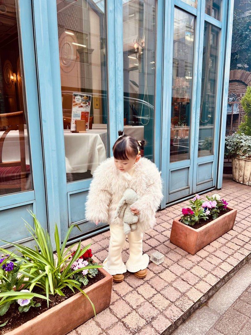 Fur Jacket (Category: Babies & Kids Fashion) located in Tanjung Tokong. Submitted by zixiangoh (Listing ID 1368452239, Image 1). Description: 90cm .