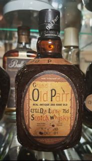 2431A AP【古酒、未開栓】Grand Old Parr DeLuxe 12年 750m ジョニーウォーカー ブラックラベル 2本おまとめ シーバスリーガル 1リットル grand old parrの通販