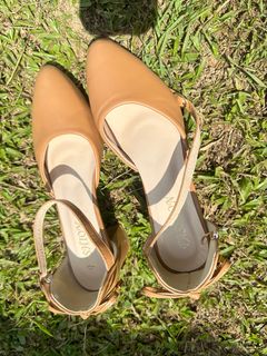 (Category: ) located in . Submitted by heloholahi (Listing ID 1368529958, Image 1). Description: .