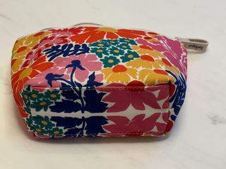 （分類：）位於 。 由 eunicemwlam 提交（商品編號 1368499416，圖片 1）。簡介： 。